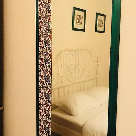 Cinili Konak * Iznik
