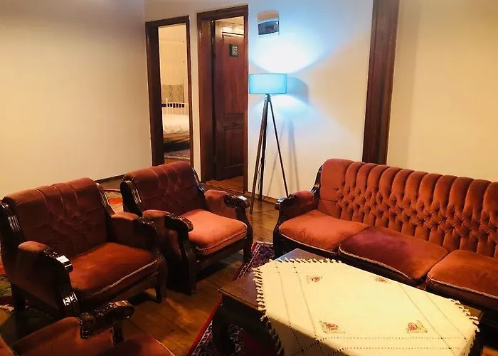 מלון Cinili Konak İznik